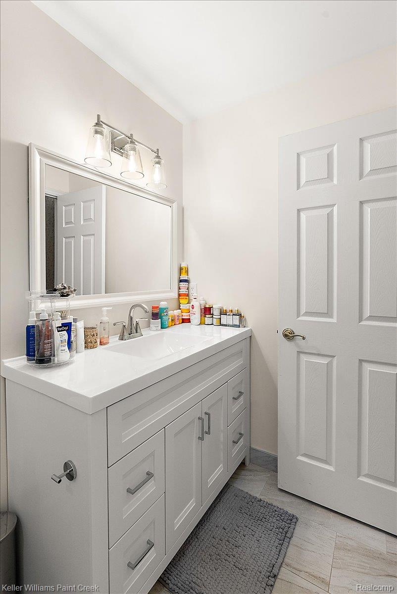 13150 Rhea Court Utica, MI 48315 - Photo 44 of 79 58-13150 Rhea-58.jpg
