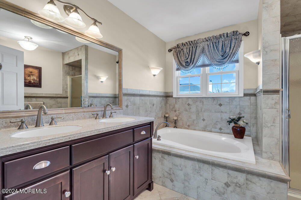 39 Sun Hollow Road Howell, NJ 07731 - Photo 35 of 66 054_dsc07619