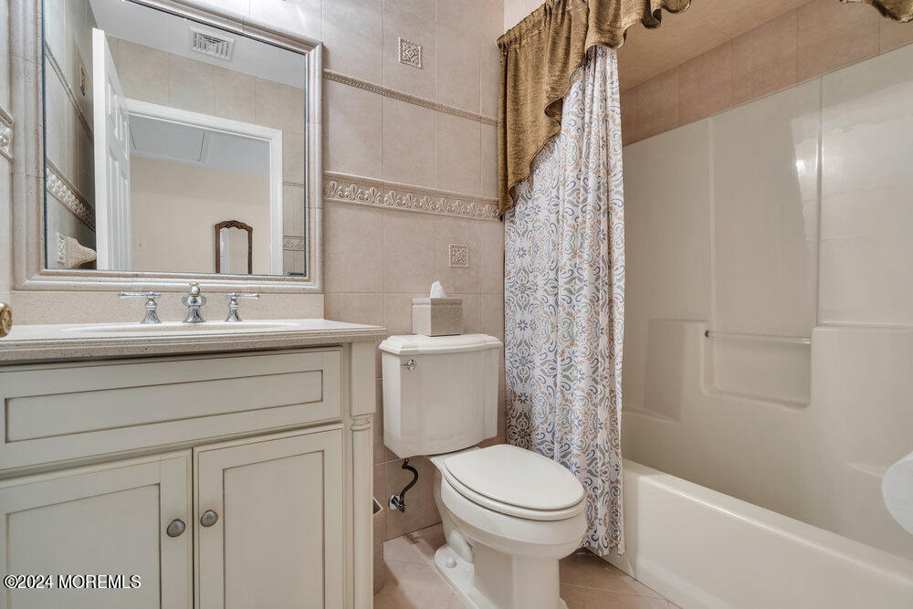 39 Sun Hollow Road Howell, NJ 07731 - Photo 38 of 66 047_dsc07584