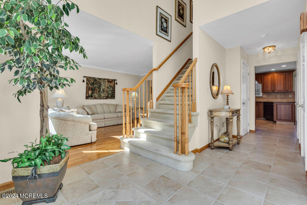 39 Sun Hollow Road Howell, NJ 07731 - Photo 5 of 66 016_dsc07409