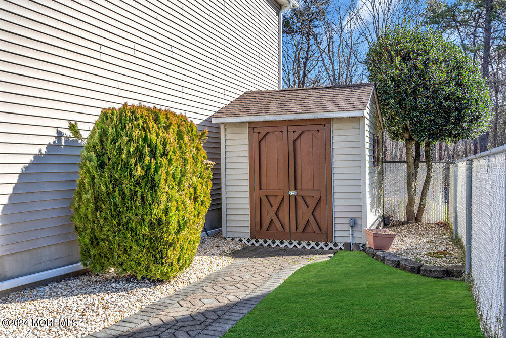 39 Sun Hollow Road Howell, NJ 07731 - Photo 56 of 66 070_dsc07739-1