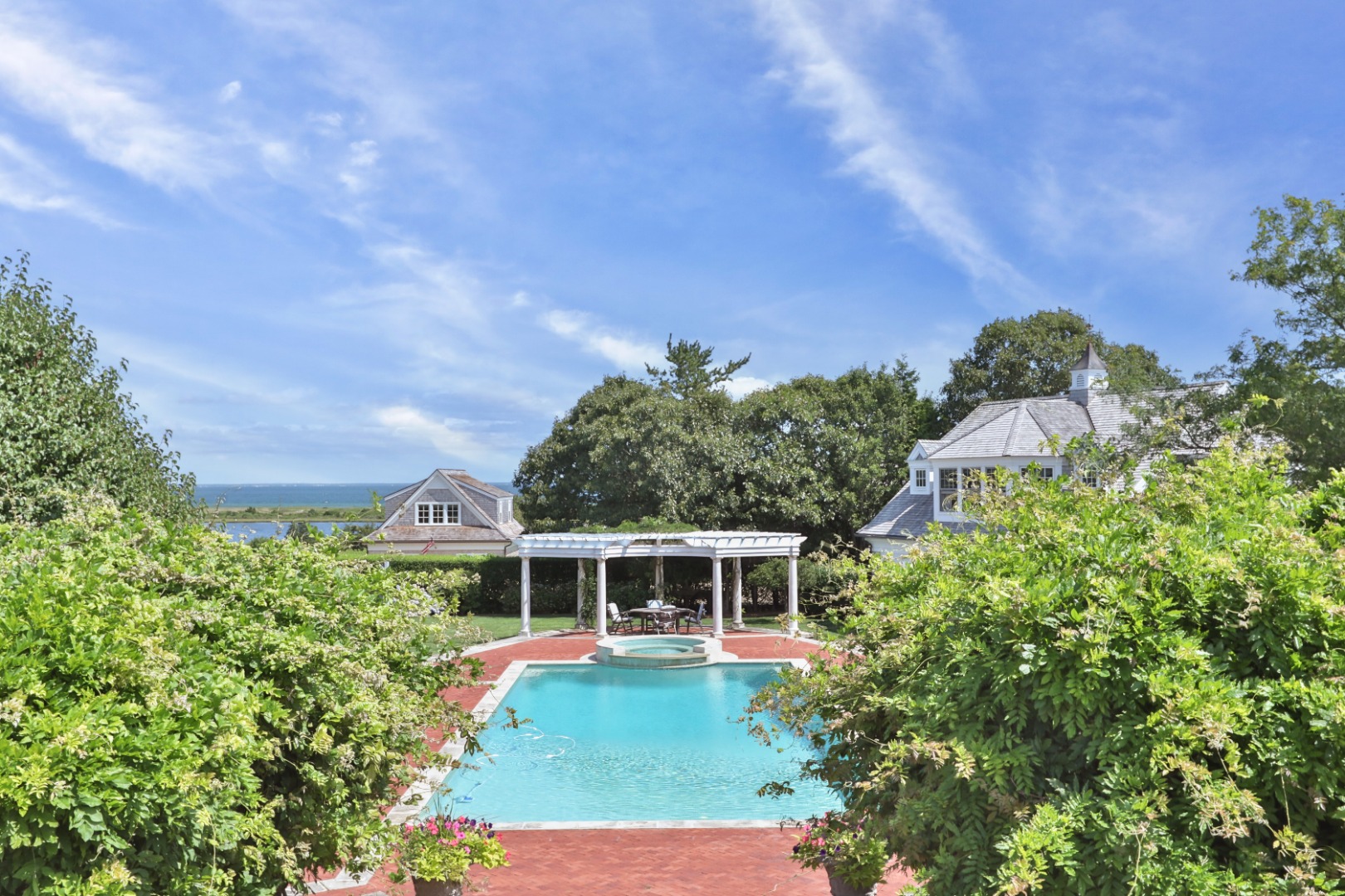 14 Cow Bay Road Edgartown, MA 02539 - Photo 5 of 37