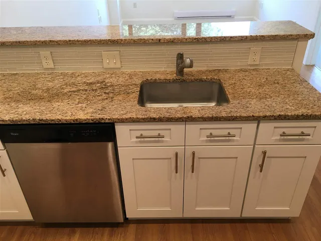 $2,583 | 875 Elm Street, Unit 304, Manchester, NH 03101