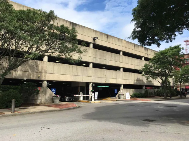 $2,583 | 875 Elm Street, Unit 304, Manchester, NH 03101