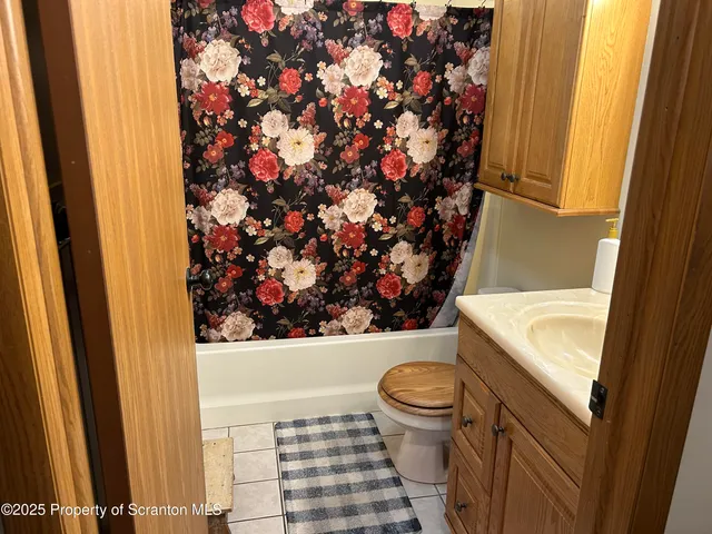 $329,000 | 7 Hollow Crest Road, Tunkhannock, PA 18657