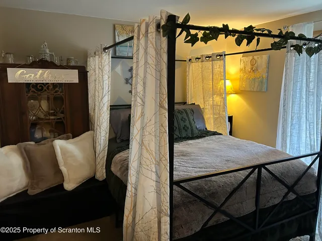 $329,000 | 7 Hollow Crest Road, Tunkhannock, PA 18657