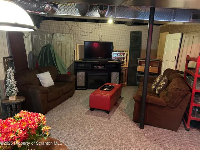 $329,000 | 7 Hollow Crest Road, Tunkhannock, PA 18657