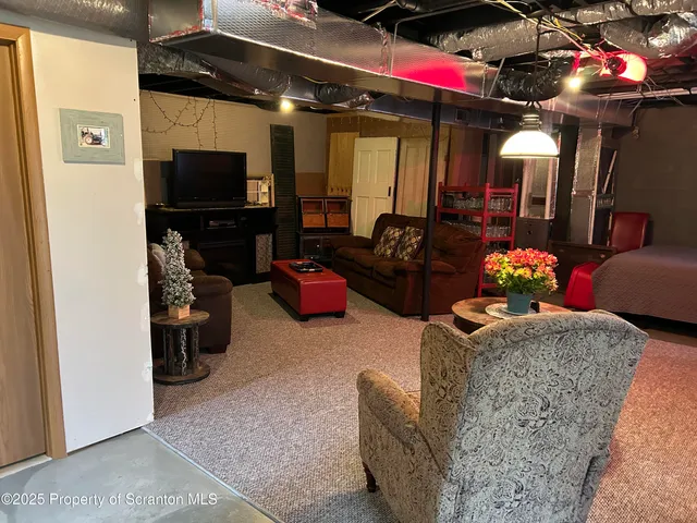 $329,000 | 7 Hollow Crest Road, Tunkhannock, PA 18657