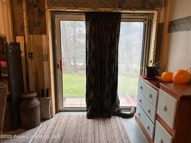 $329,000 | 7 Hollow Crest Road, Tunkhannock, PA 18657