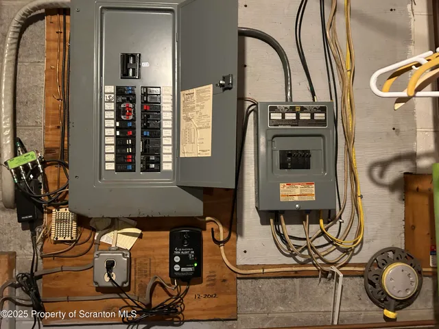 $329,000 | 7 Hollow Crest Road, Tunkhannock, PA 18657