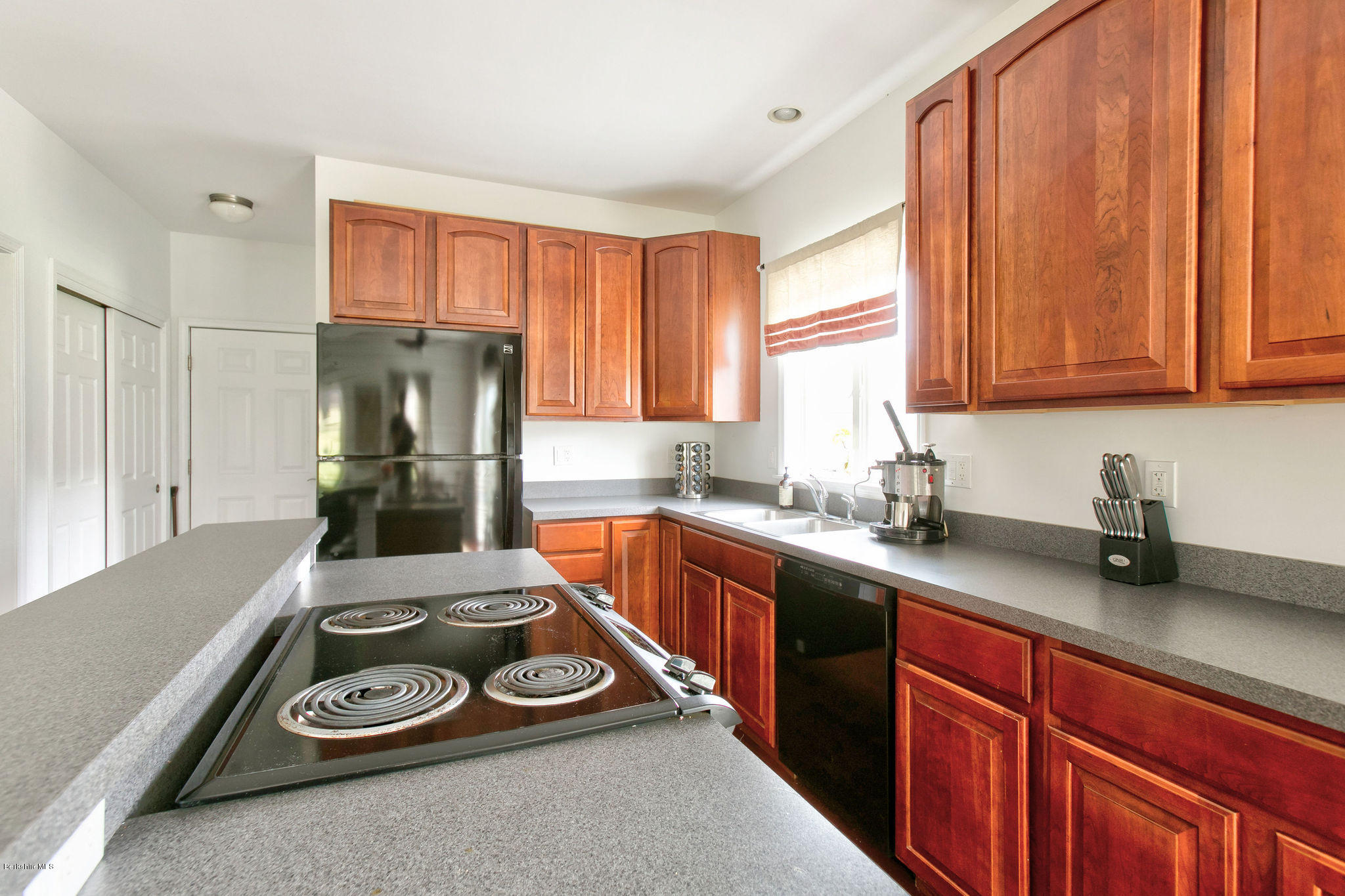 185 Hulett Hill Road Sheffield, MA 01257 - Photo 8 of 29 kitchen