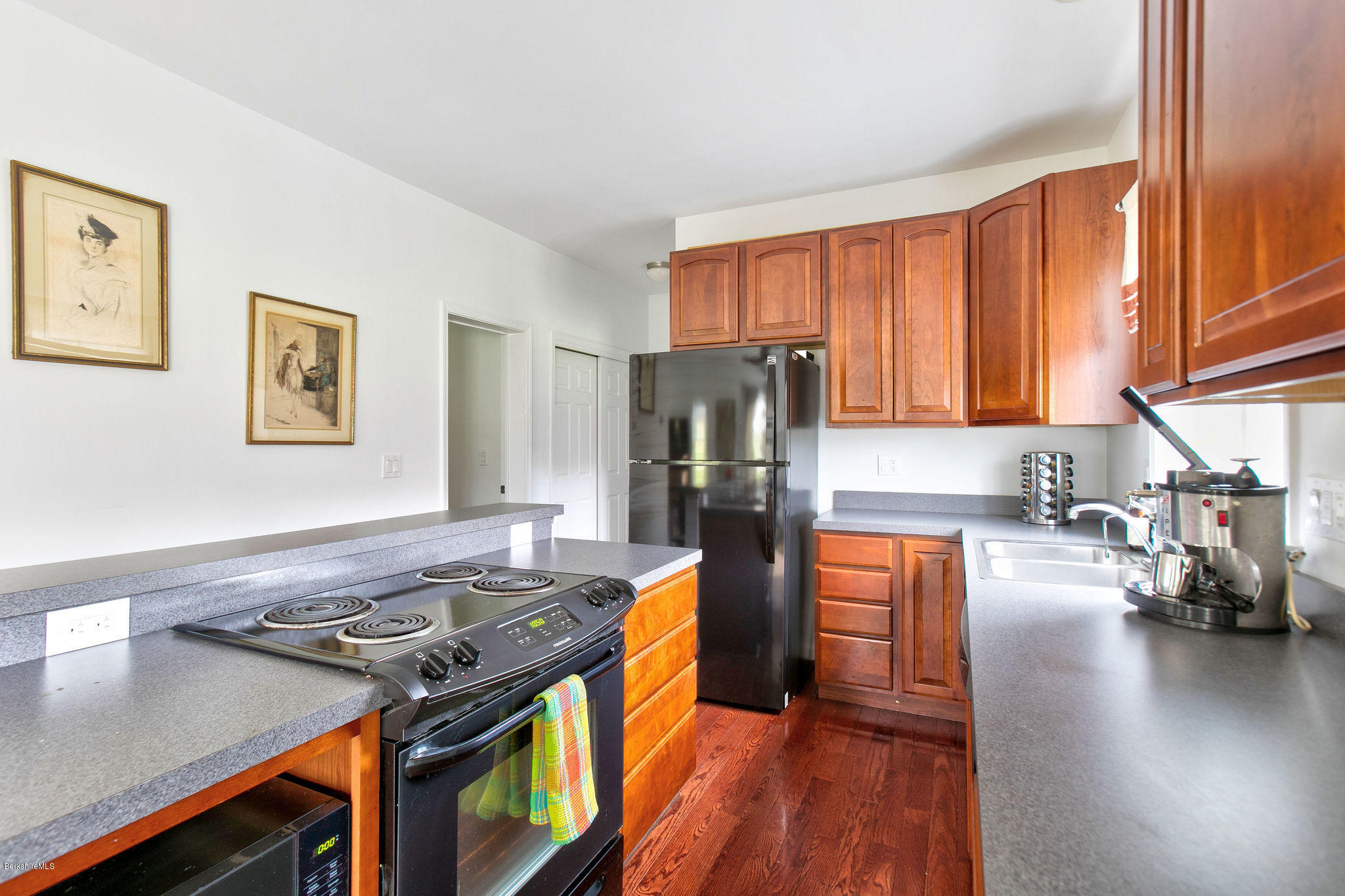 185 Hulett Hill Road Sheffield, MA 01257 - Photo 9 of 29 kitchen