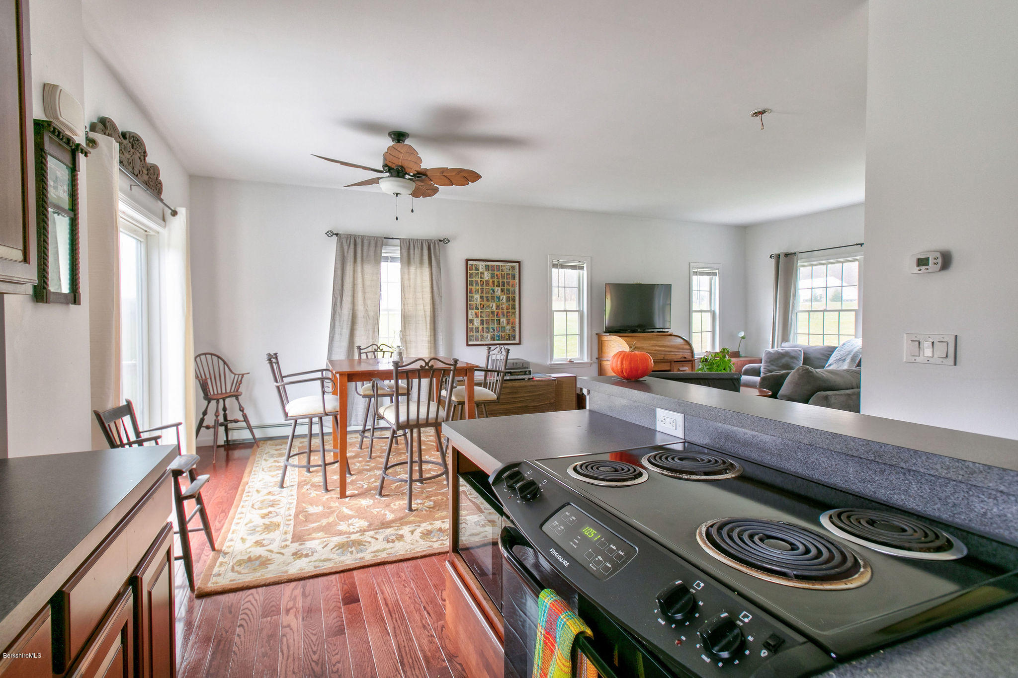185 Hulett Hill Road Sheffield, MA 01257 - Photo 10 of 29 dining area