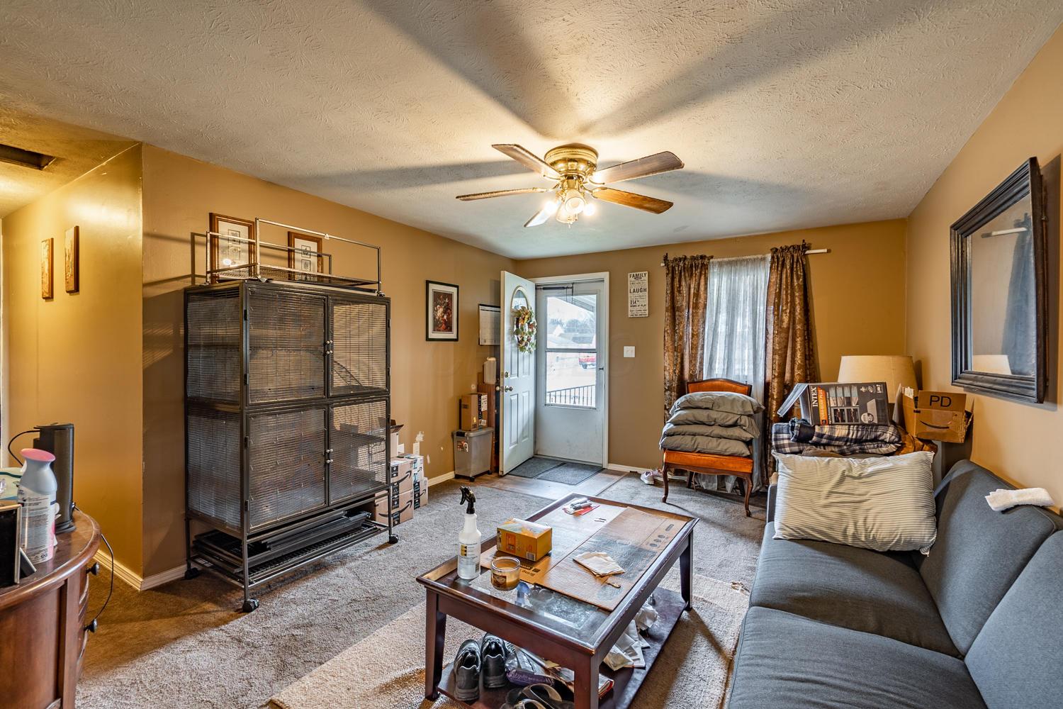 577 Cedarwood Road Columbus, OH 43207 - Photo 4 of 35 Gallery Image 4
