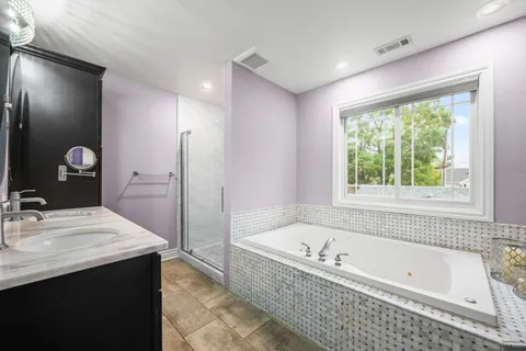 $899,000 | 421 West Hawthorne Street, Arlington Heights, IL 60004