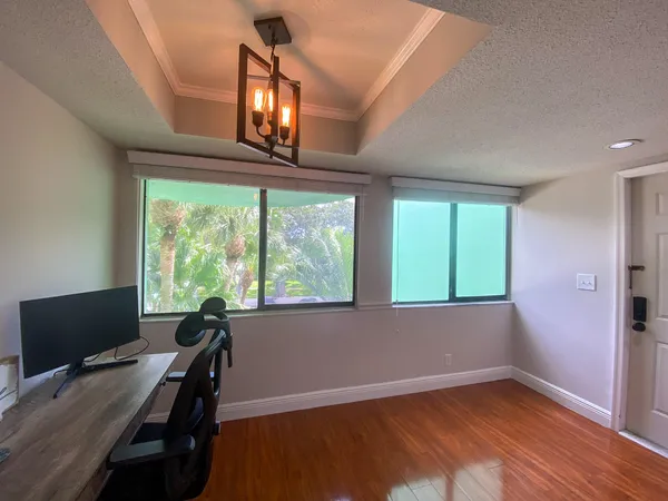$2,300 | 5884 Morningstar Circle, Unit 306, Delray Beach, FL 33484
