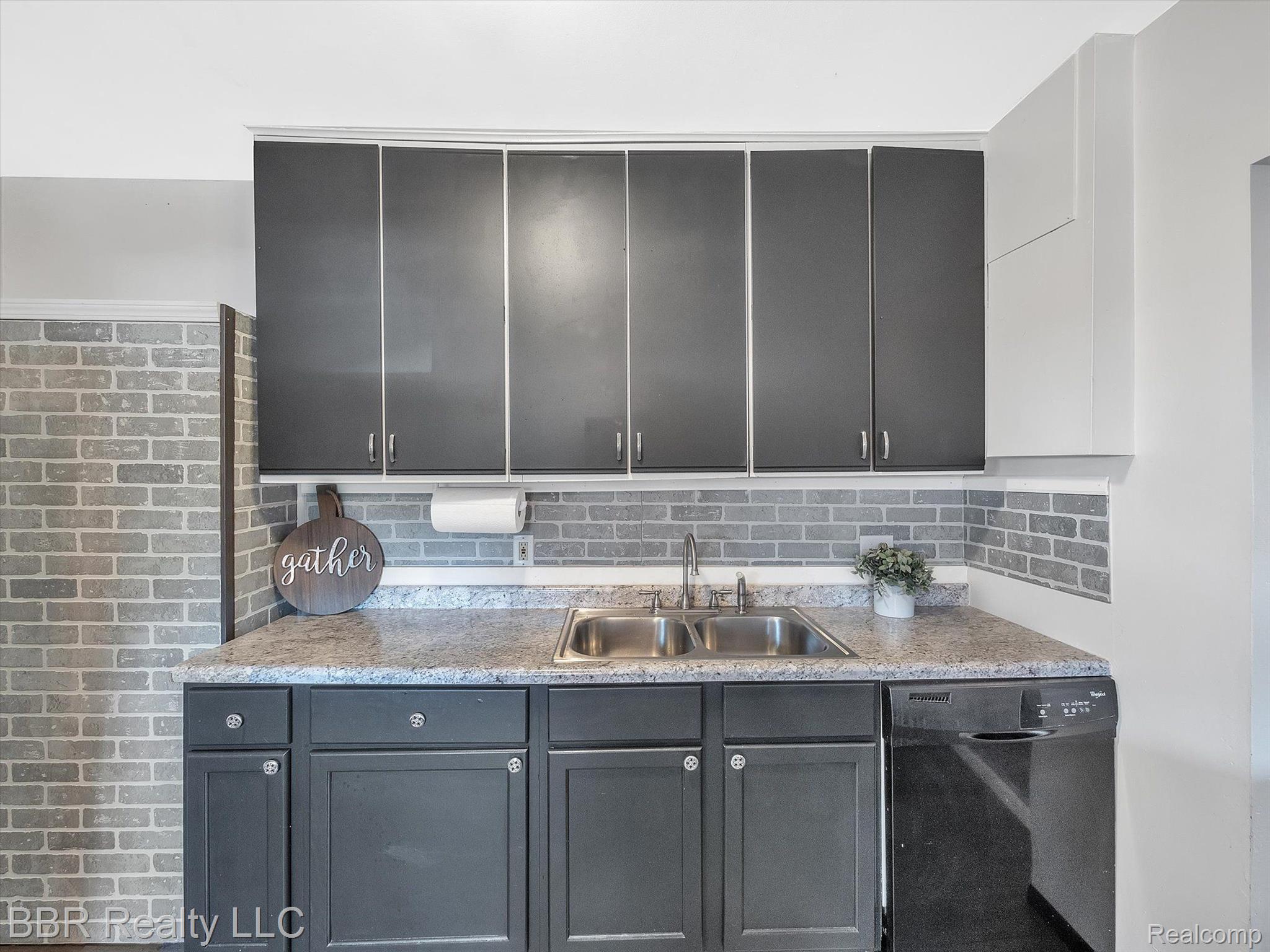 16 Elizabeth Street River Rouge, MI 48218 - Photo 18 of 58 Gallery Image 18