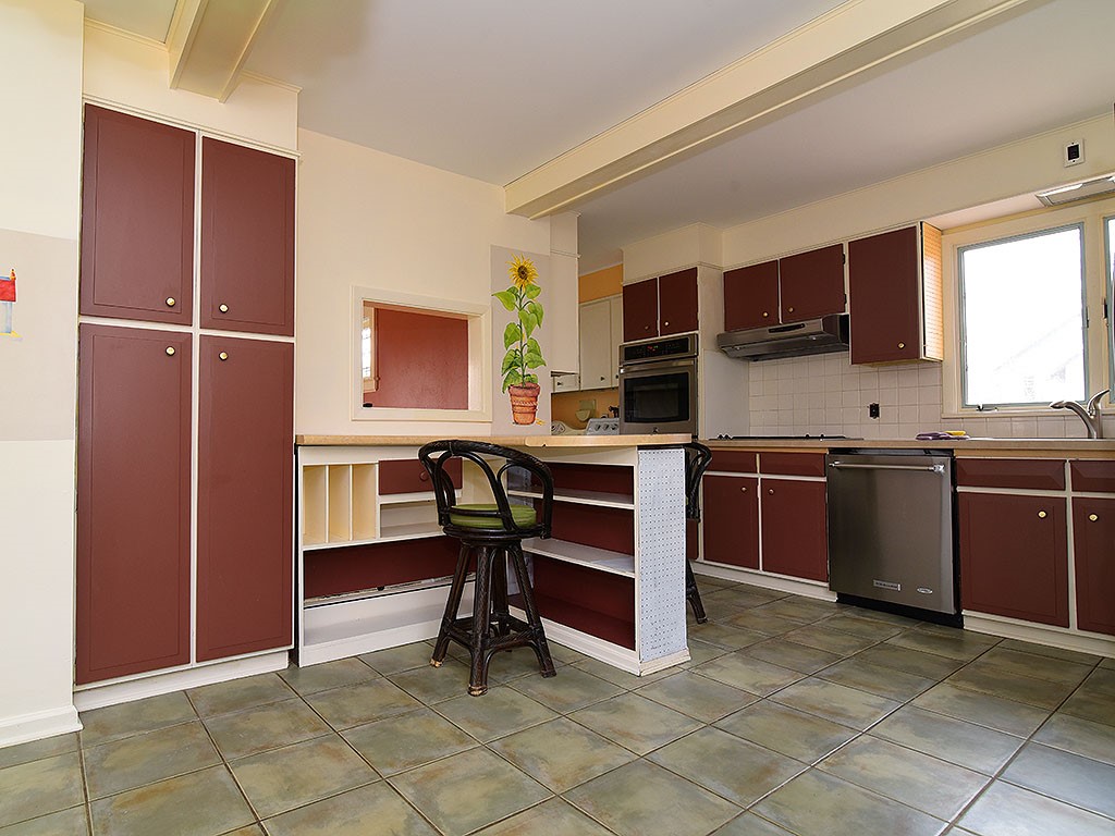 54 Corwin Road Rochester, NY 14610 - Photo 16 of 50