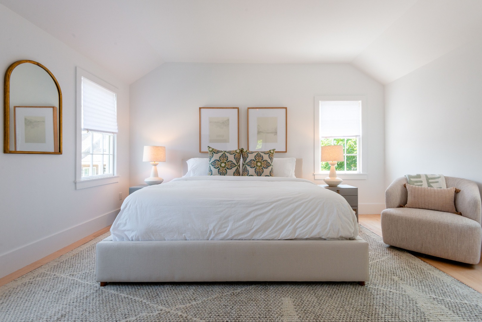 12 Willard Street Nantucket, MA 02554 - Photo 28 of 36 a bedroom with a bed and a couch