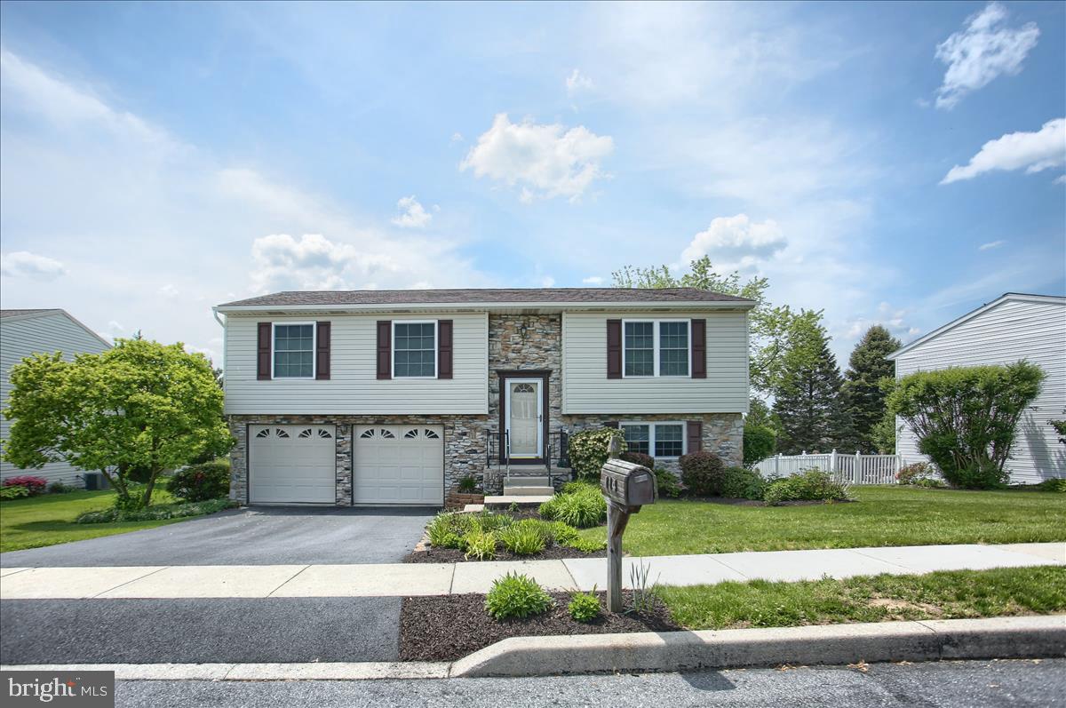 114 Robert Road Harrisburg, PA 17112 - Photo 1 of 10 Gallery Image 1