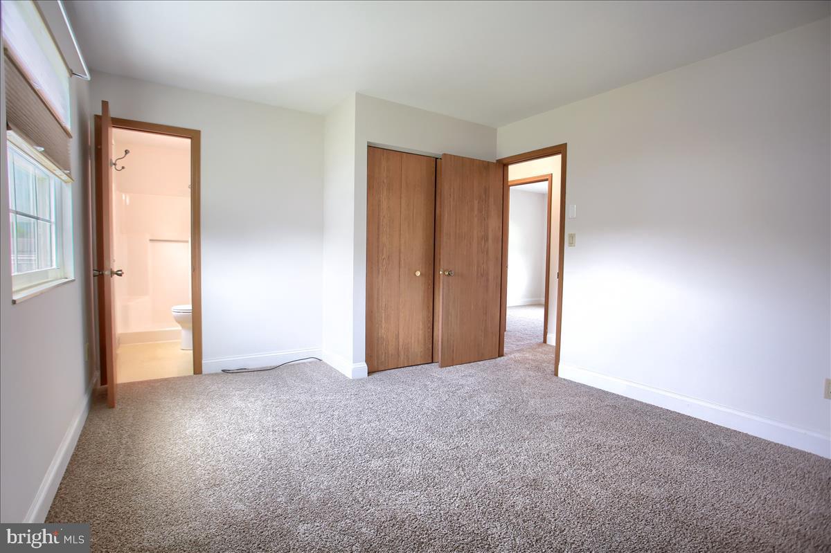 114 Robert Road Harrisburg, PA 17112 - Photo 6 of 10 Gallery Image 6