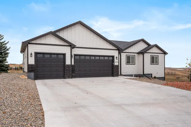 $629,500 | 1335 Eagle View Drive, Buffalo, WY 82834