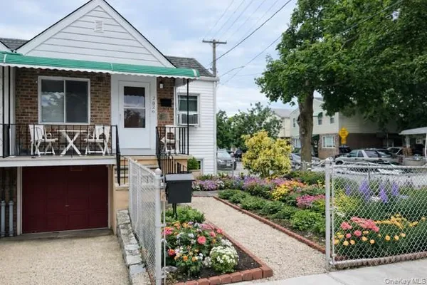 $3,336 | 2826 Philip Avenue | Throgs Neck