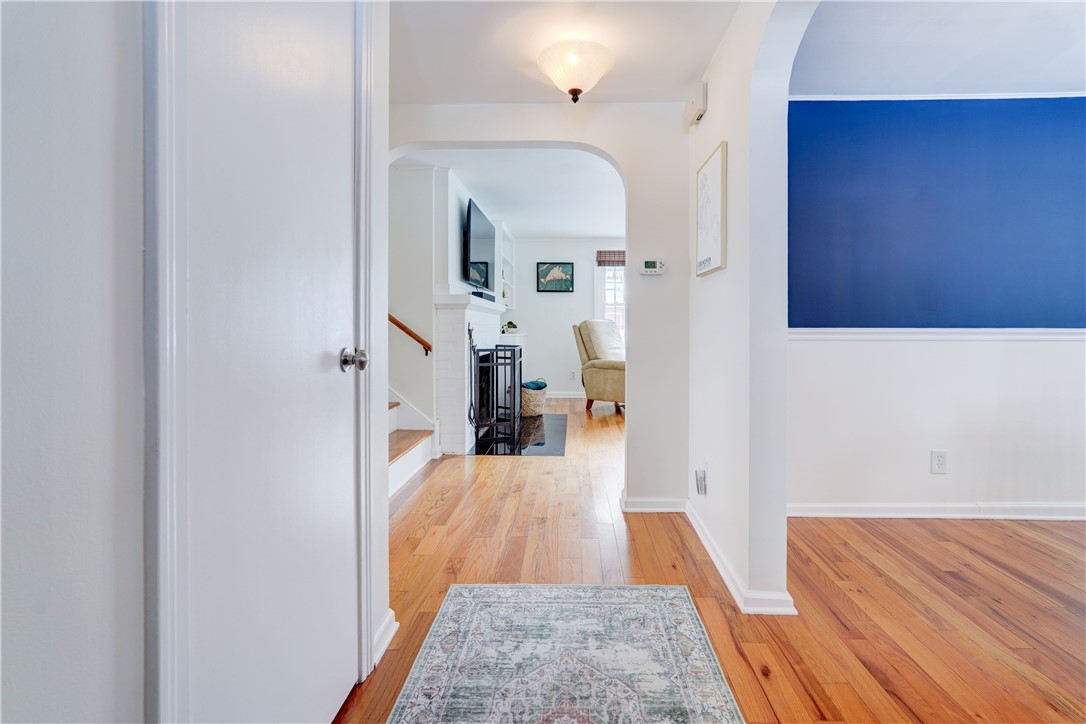 213 Ayrault Road Perinton, NY 14450 - Photo 4 of 50