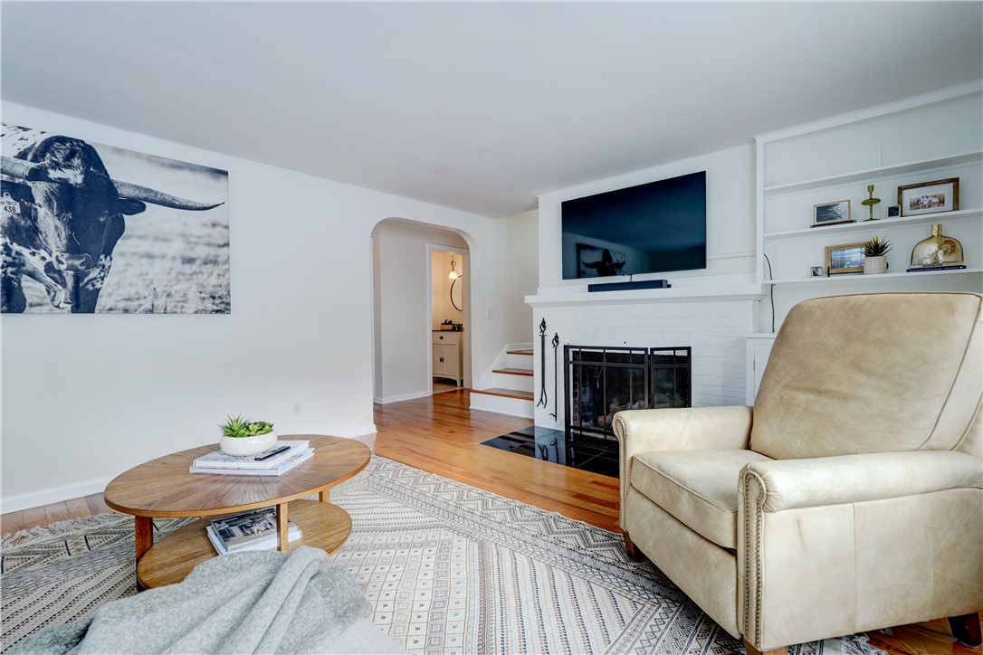 213 Ayrault Road Perinton, NY 14450 - Photo 10 of 50