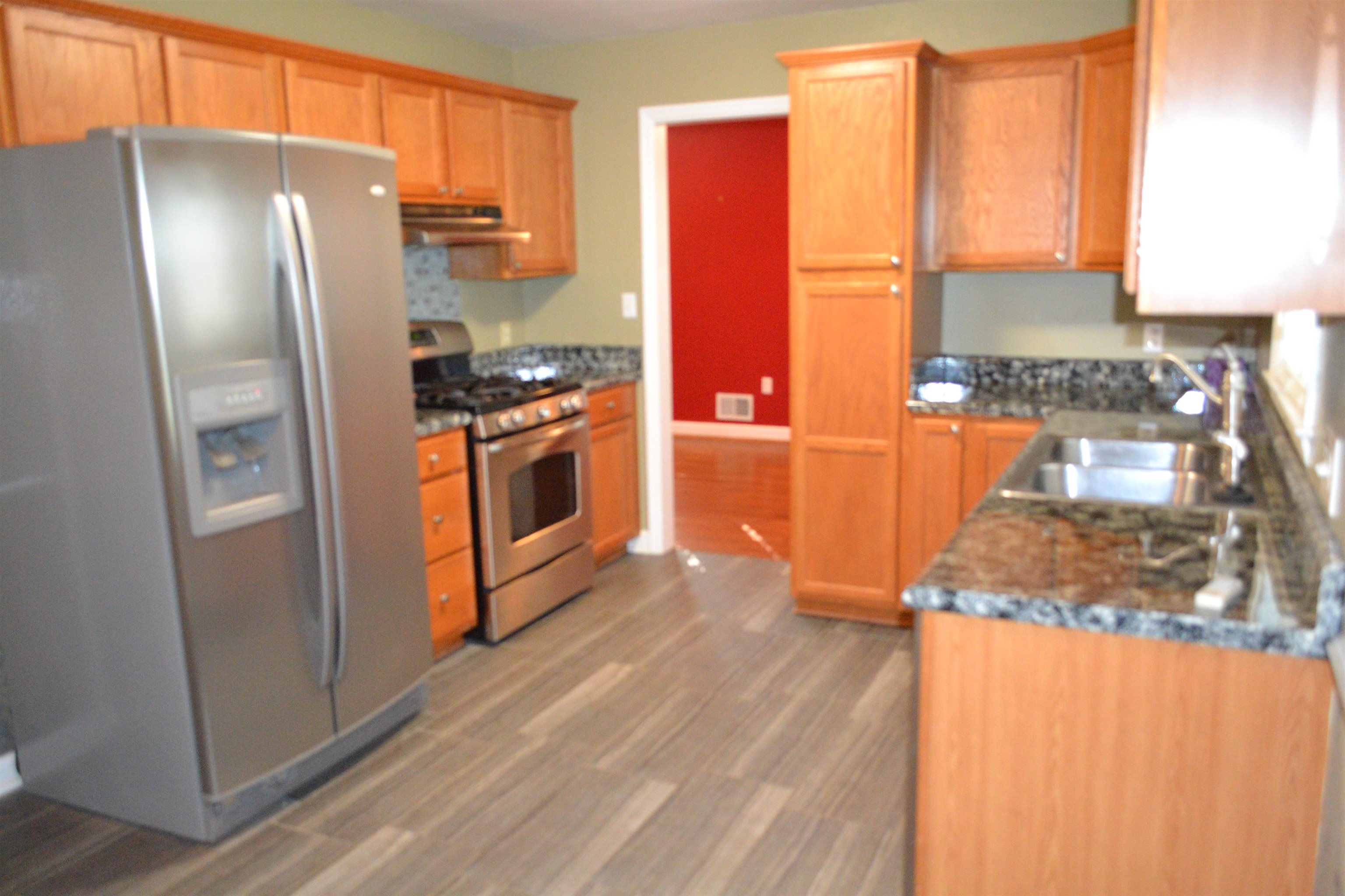 431 Farnsworth Road Spartanburg, SC 29301 - Photo 9 of 36 Gallery Image 9