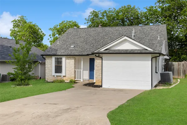$2,000 | 2209 Stirrup Drive, Round Rock, TX 78681