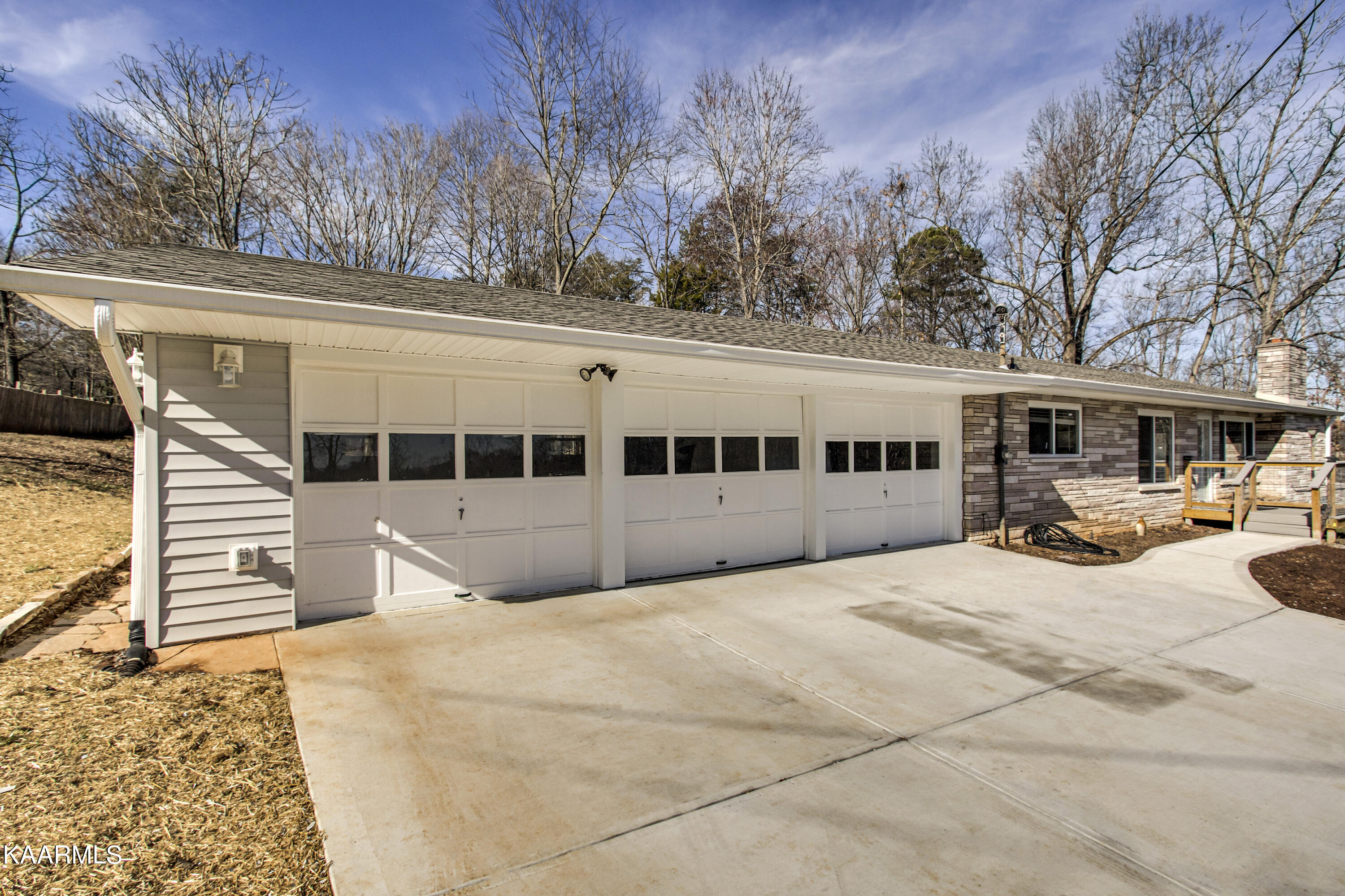 673 Chilhowee School Road Seymour, TN 37865 - Photo 2 of 47 02_ChilhoweeSchoolRoad_673_FrontLeft