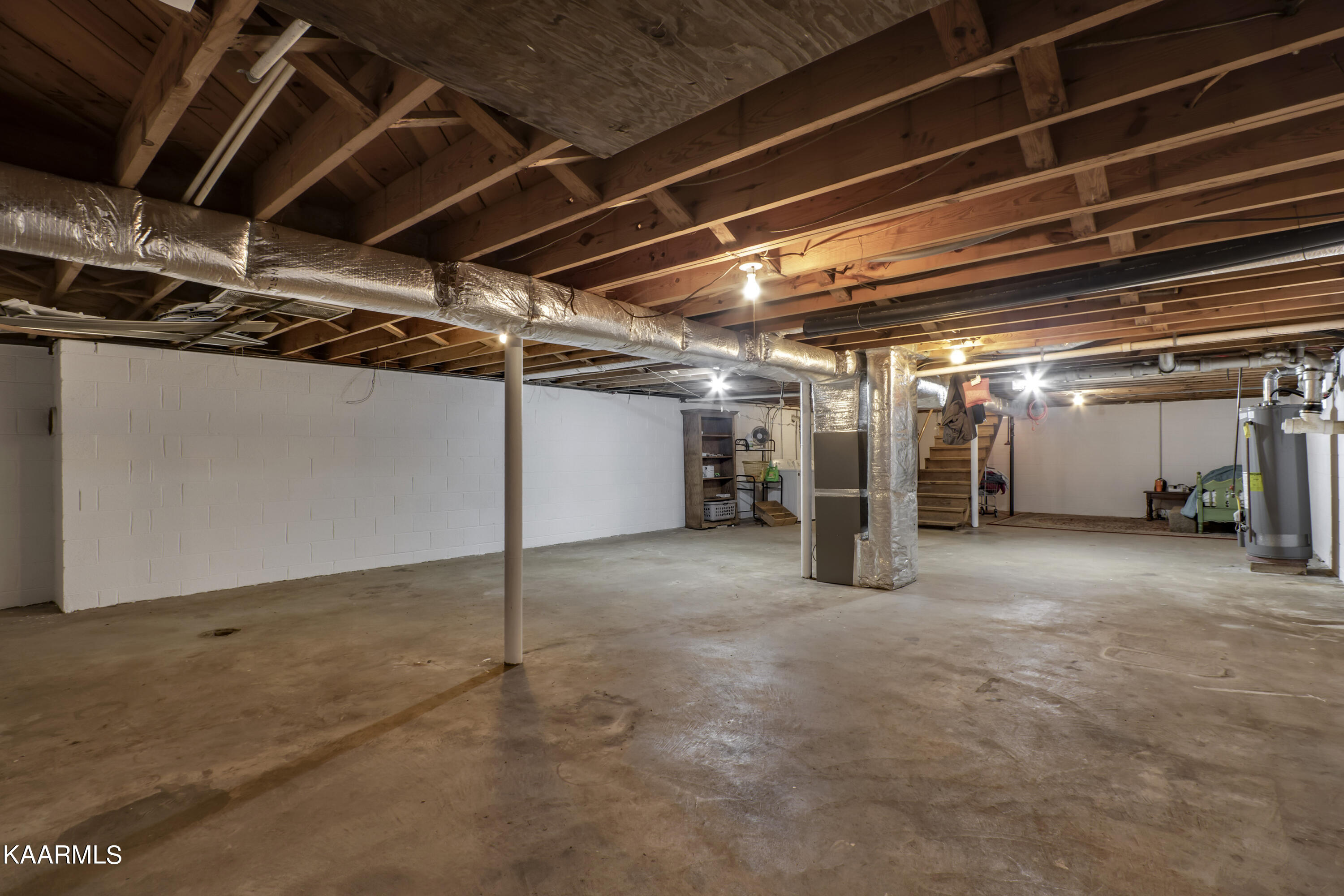 673 Chilhowee School Road Seymour, TN 37865 - Photo 28 of 47 28_ChilhoweeSchoolRoad_673_Basement03