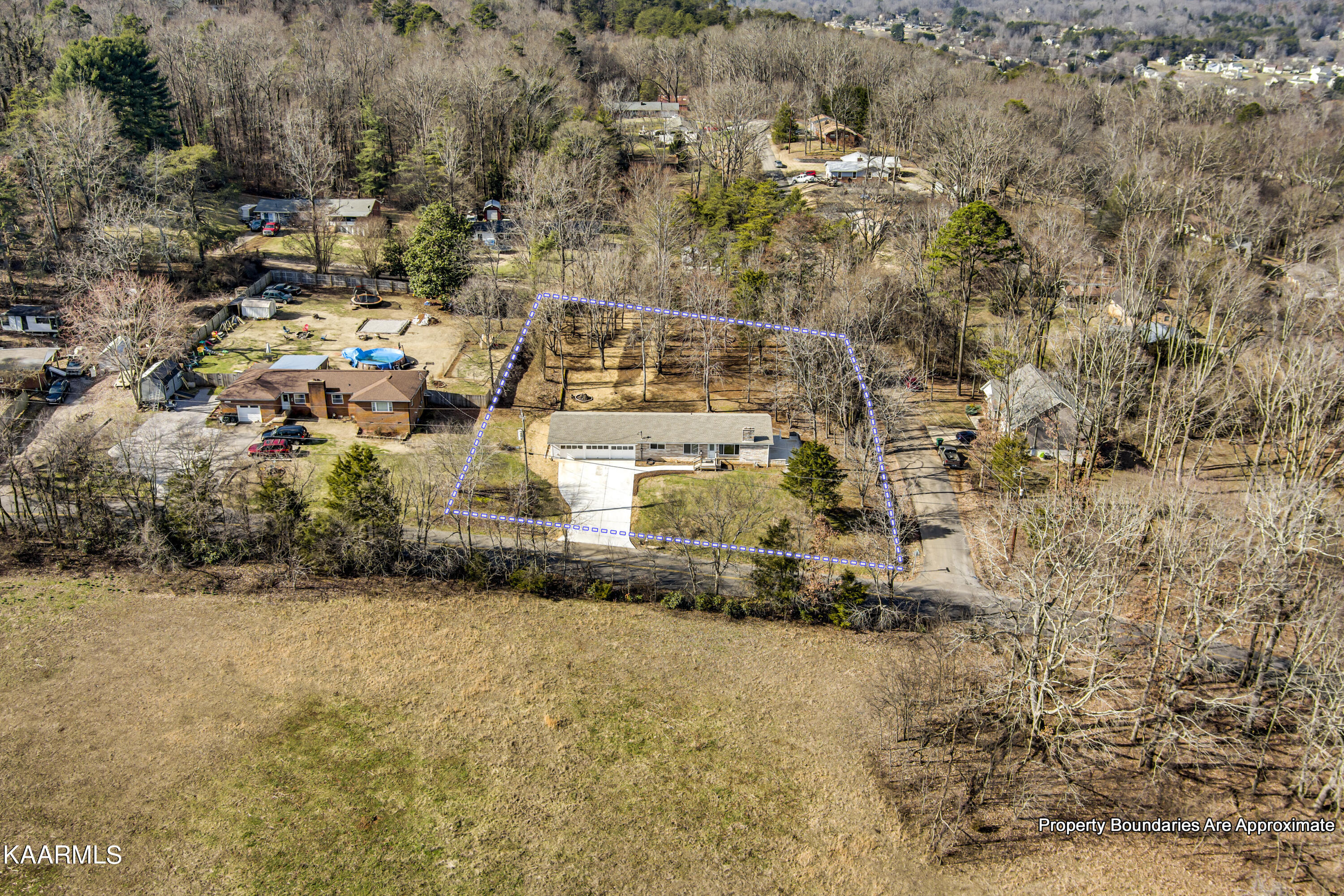 673 Chilhowee School Road Seymour, TN 37865 - Photo 43 of 47 43_ChilhoweeSchoolRoad_673_Birdseye_W