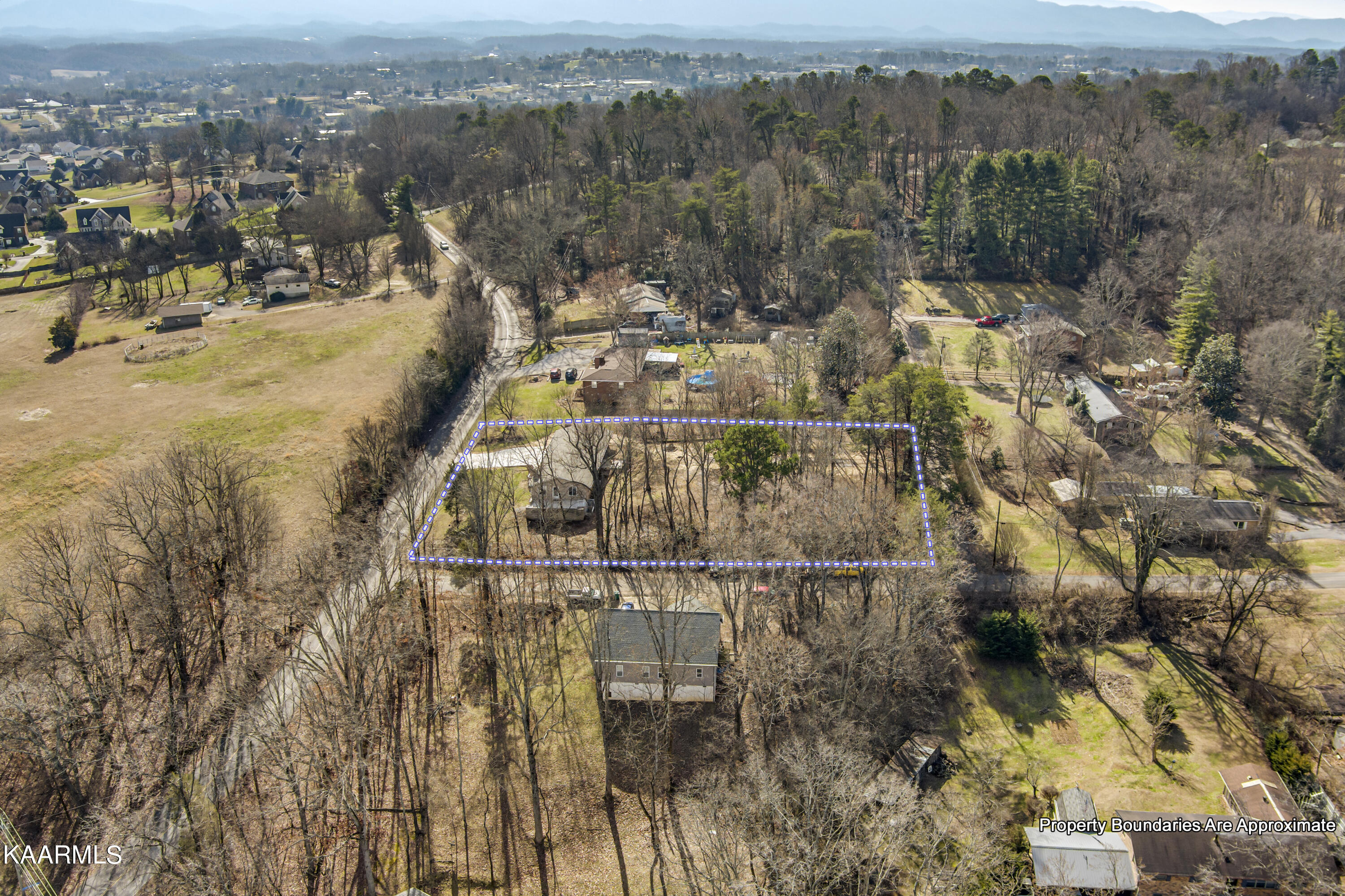 673 Chilhowee School Road Seymour, TN 37865 - Photo 44 of 47 44_ChilhoweeSchoolRoad_673_Birdseye_S