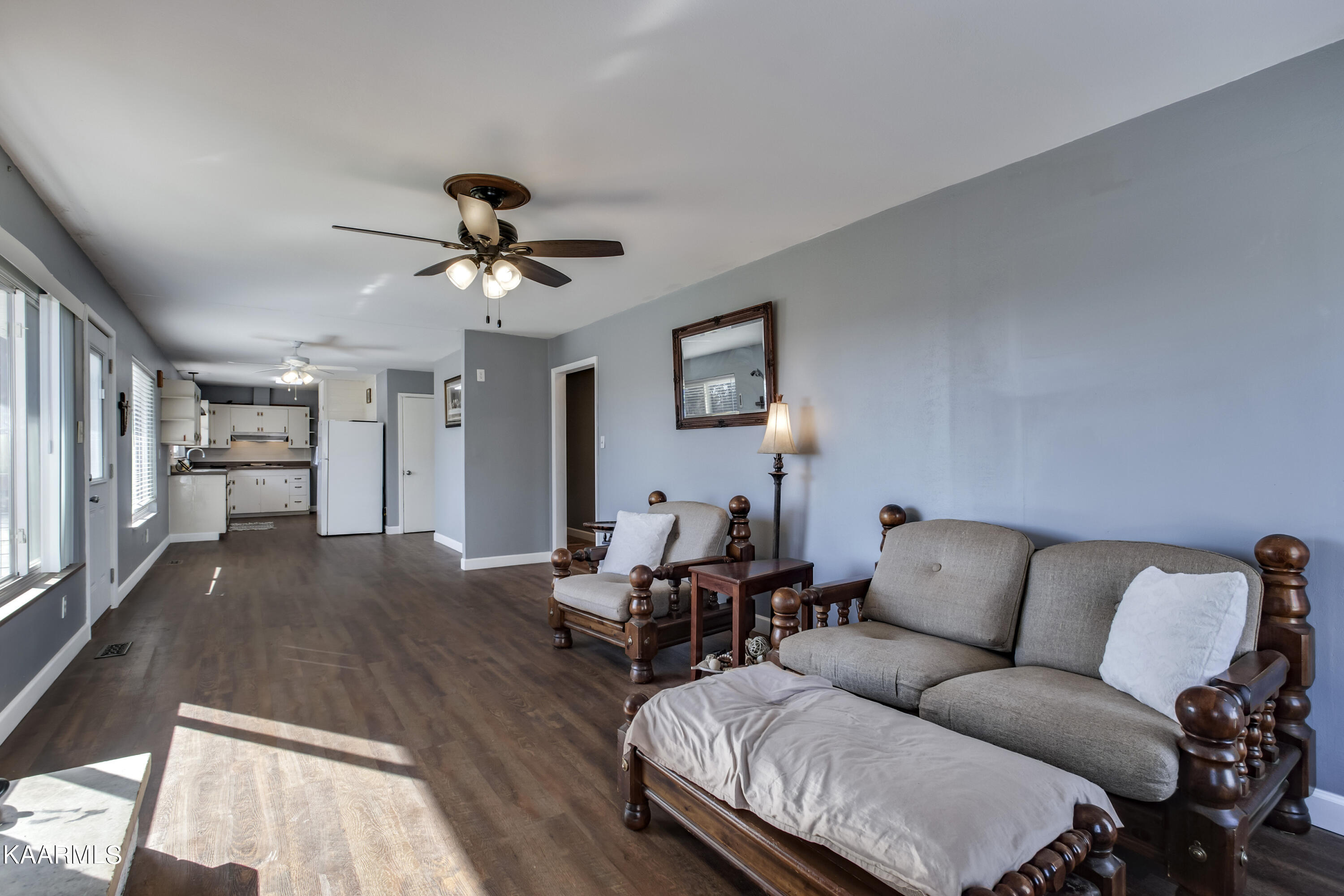 673 Chilhowee School Road Seymour, TN 37865 - Photo 7 of 47 07_ChilhoweeSchoolRoad_673_Living04