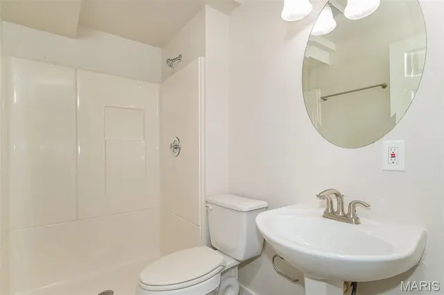 $2,555 | 1723 Gascony Parc Drive, Unit 1723, Lake St. Louis, MO 63367