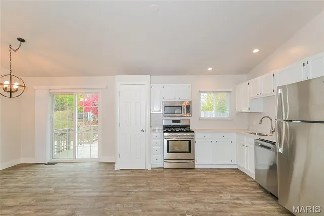 $2,555 | 1723 Gascony Parc Drive, Unit 1723, Lake St. Louis, MO 63367