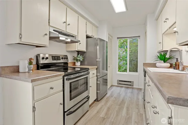 $245,000 | 5630 200th Street Southwest, Unit B119, Lynnwood, WA 98036