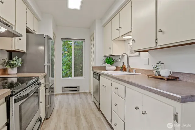 $245,000 | 5630 200th Street Southwest, Unit B119, Lynnwood, WA 98036