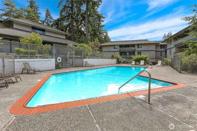 $245,000 | 5630 200th Street Southwest, Unit B119, Lynnwood, WA 98036