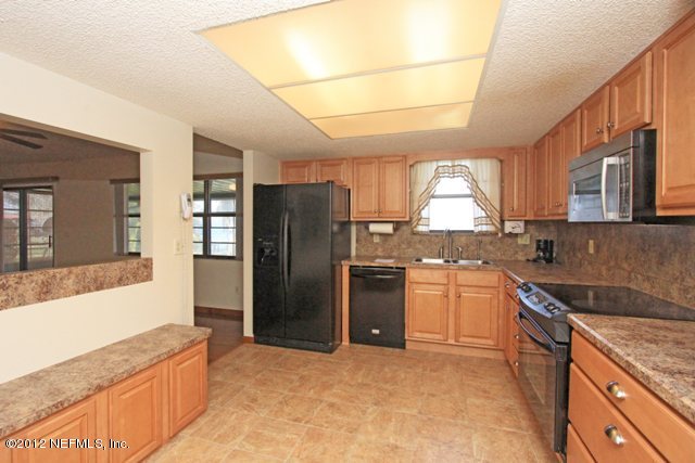 128 Riverside Drive Satsuma, FL 32189 - Photo 4 of 20 Kitchen View 1
