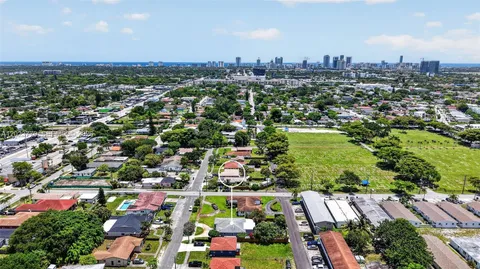 $650,000 | 709 Northwest 9th Court, Hallandale Beach, FL 33009