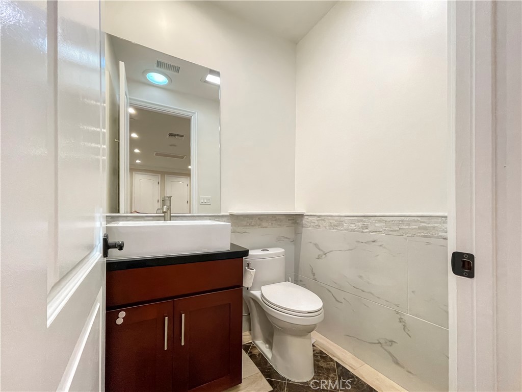 2 Stallion Road Rancho Palos Verdes, CA 90275 - Photo 20 of 46