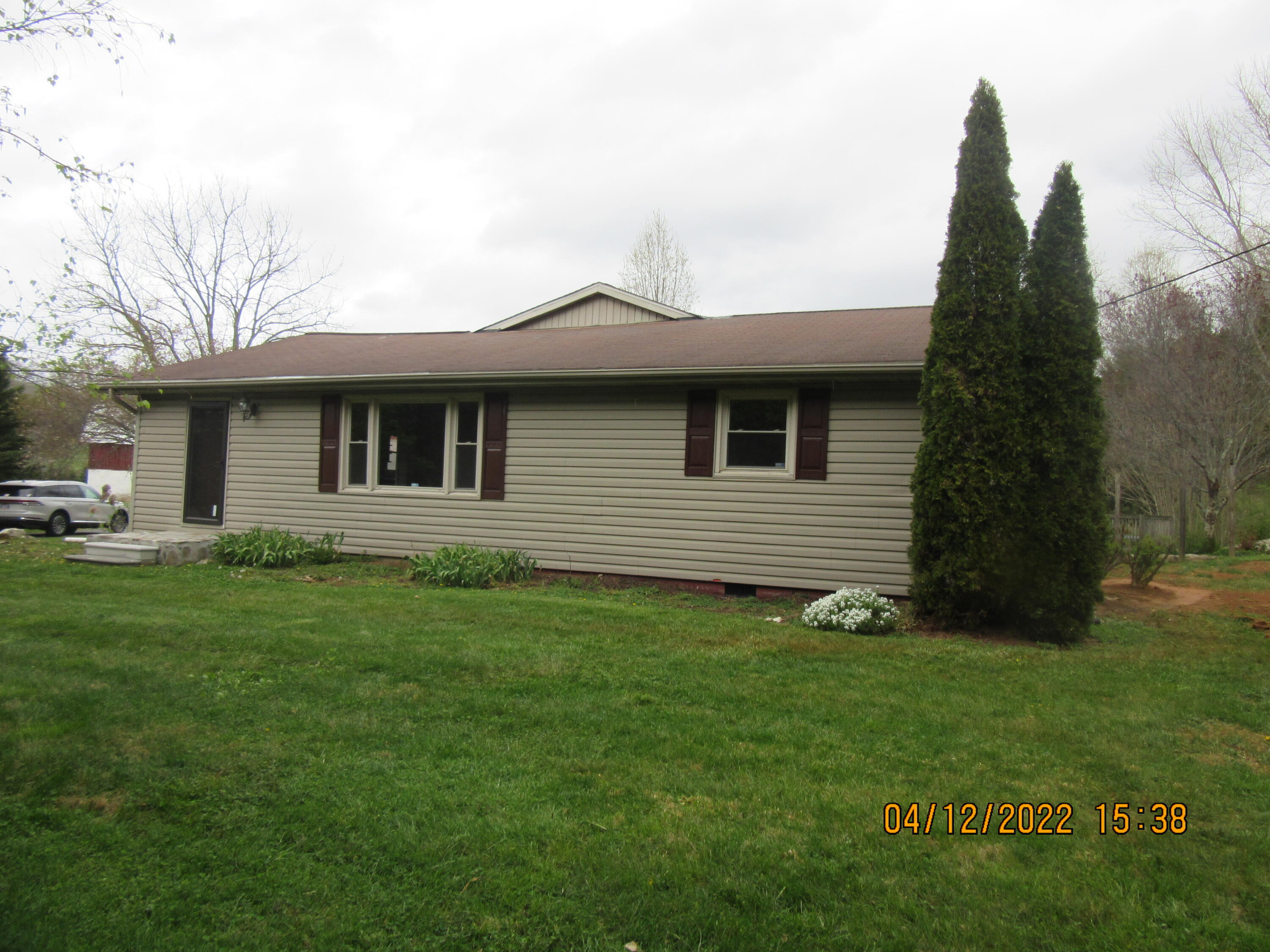 2011 Siam Road Elizabethton, TN 37643 - Photo 46 of 49 IMG_4437