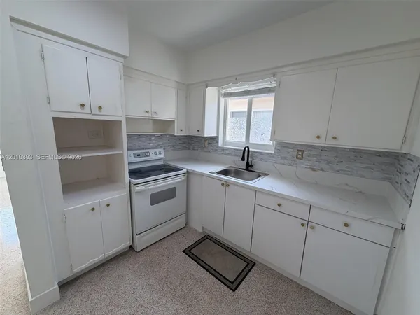 $1,750 | 4710 Northwest 6th Street, Unit 1, Miami, FL 33126