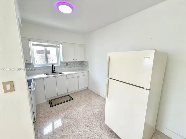 $1,750 | 4710 Northwest 6th Street, Unit 1, Miami, FL 33126