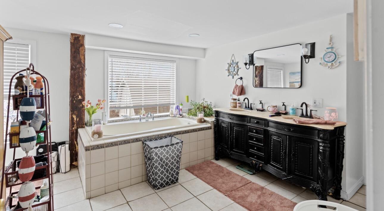 305 Gray Road Windham, ME 04062 - Photo 23 of 42 IMG_5447