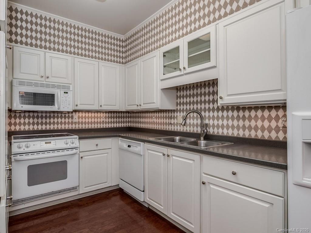 950 Cherokee Road Charlotte, NC 28207 - Photo 11 of 27 Gallery Image 11