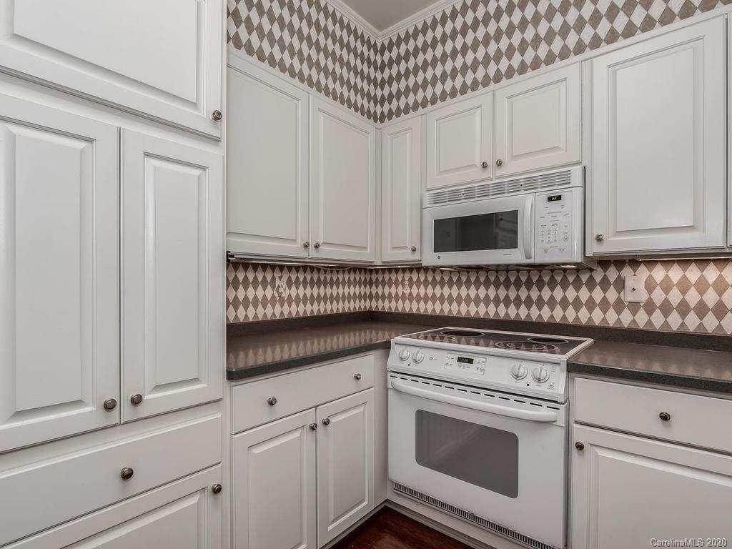 950 Cherokee Road Charlotte, NC 28207 - Photo 12 of 27 Gallery Image 12